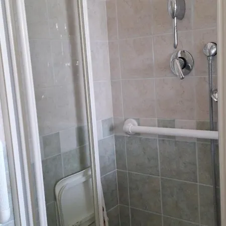 Daire Fiorella's House *