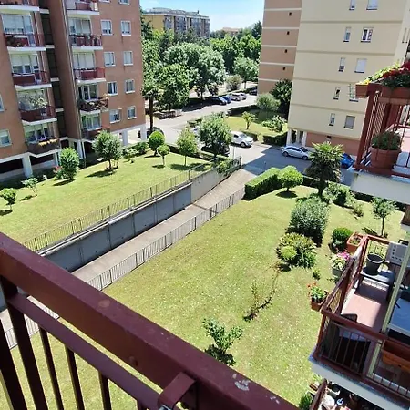 Daire Fiorella's House *